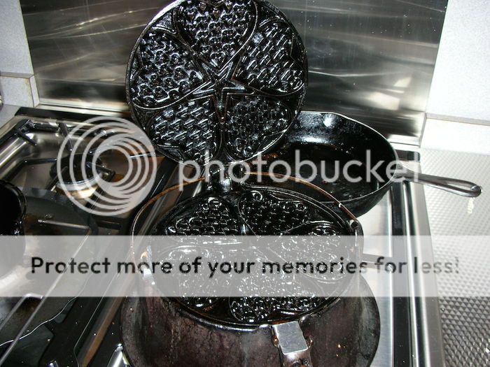 cleaning, restoring or rescuing cast iron waffle iron Cast Iron